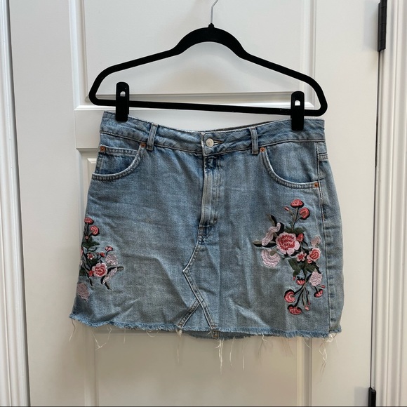 Topshop Floral Embroidered Denim Skirt Sz 10 - Picture 1 of 2